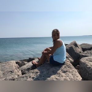 Meet your Posher, Vicki